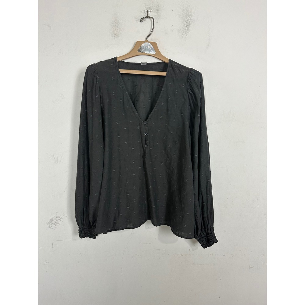 Old Navy Womens XL Gray Clip Dot V-Neck Blouse Long Sleeve Smocked Cuff Top